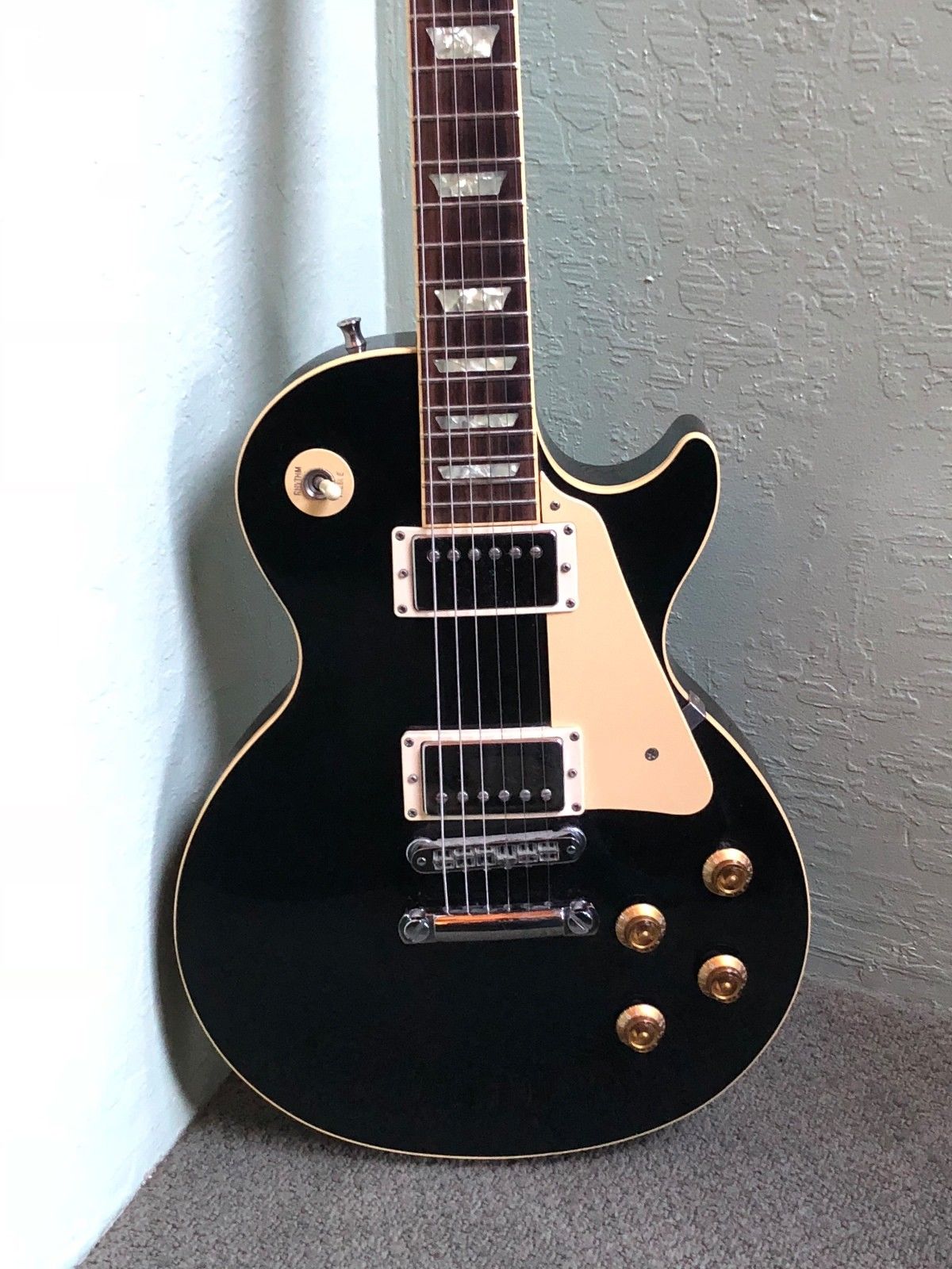 1991 Gibson Les Paul Standard in Black All Original ITEM HAS SOLD!