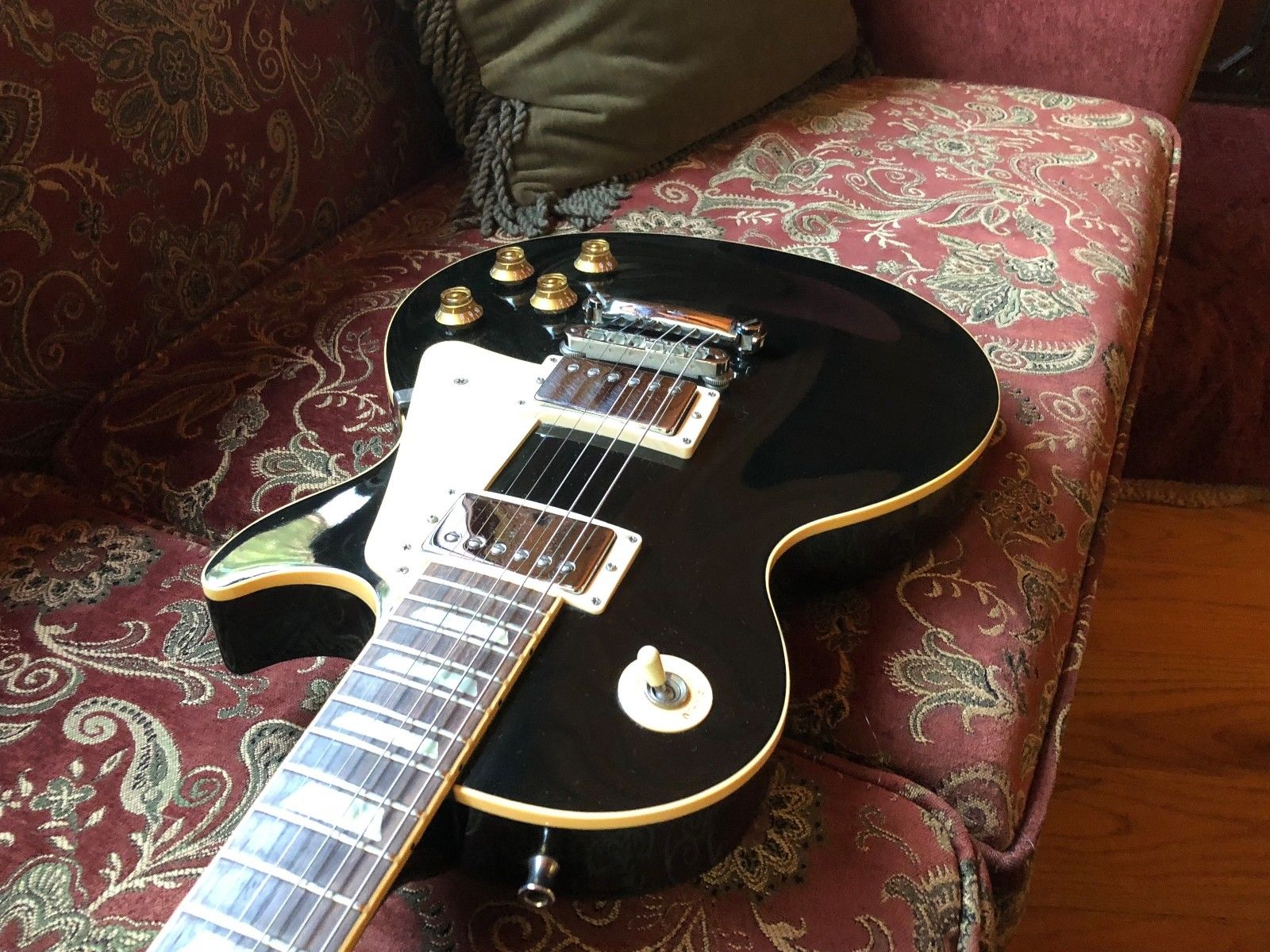 1991 Gibson Les Paul Standard in Black All Original ITEM HAS SOLD at NashvilleBoots